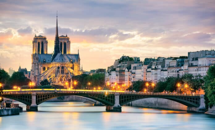 Travaux de sécurisation de Notre-Dame de Paris